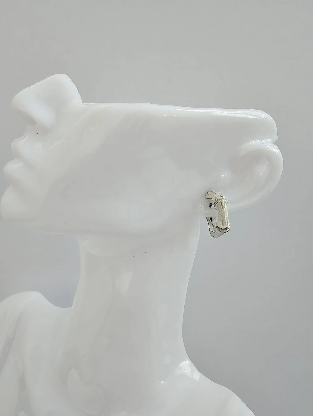 Vintage White Enamel Faux Bamboo Hoop Earrings – Omega Back Huggie Clip-Ons​